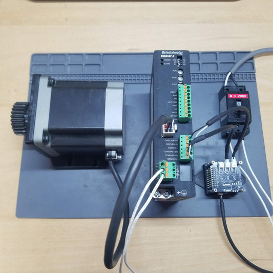 ESP32 ArduinoとAccelStepperでステッピングモーターを動作させます。